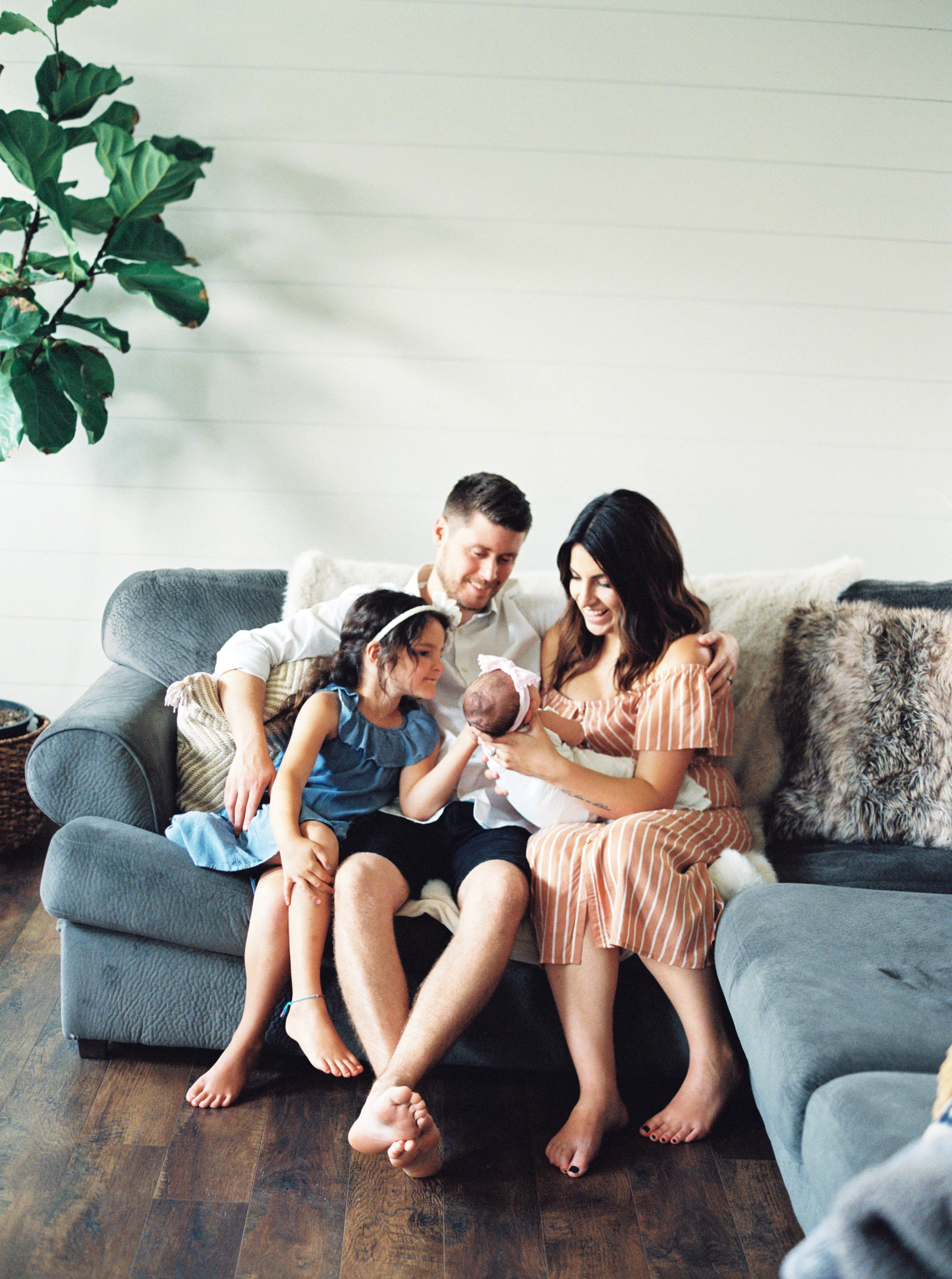 Brown Newborn Lifestyle Session-3.jpg