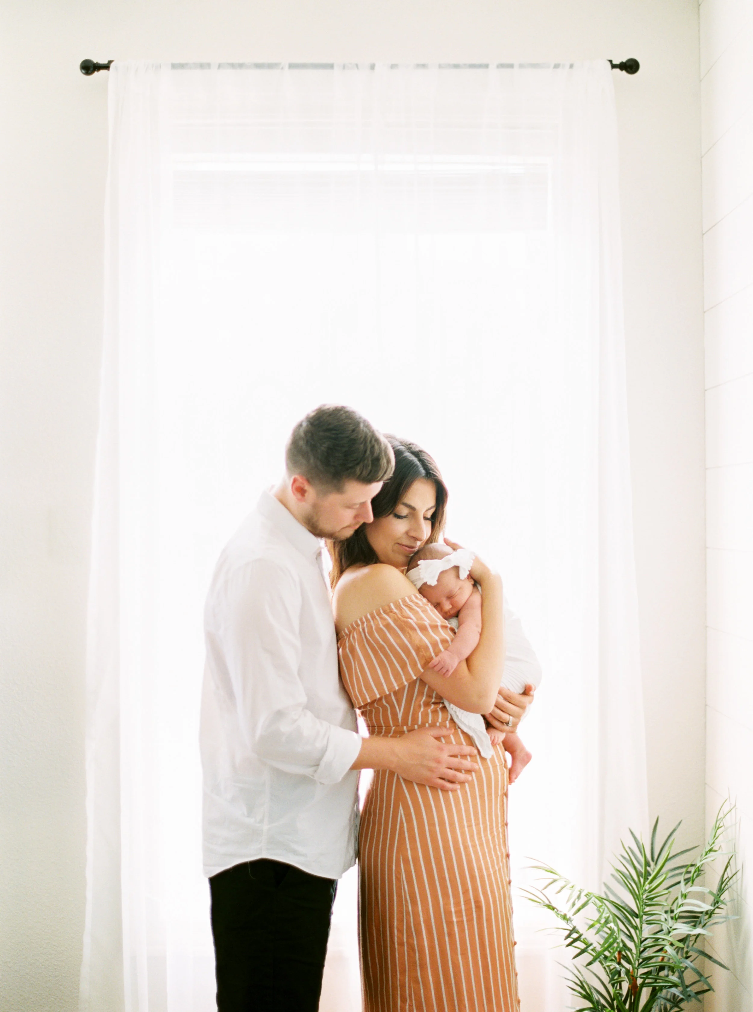 Brown Newborn Lifestyle Session-45.jpg