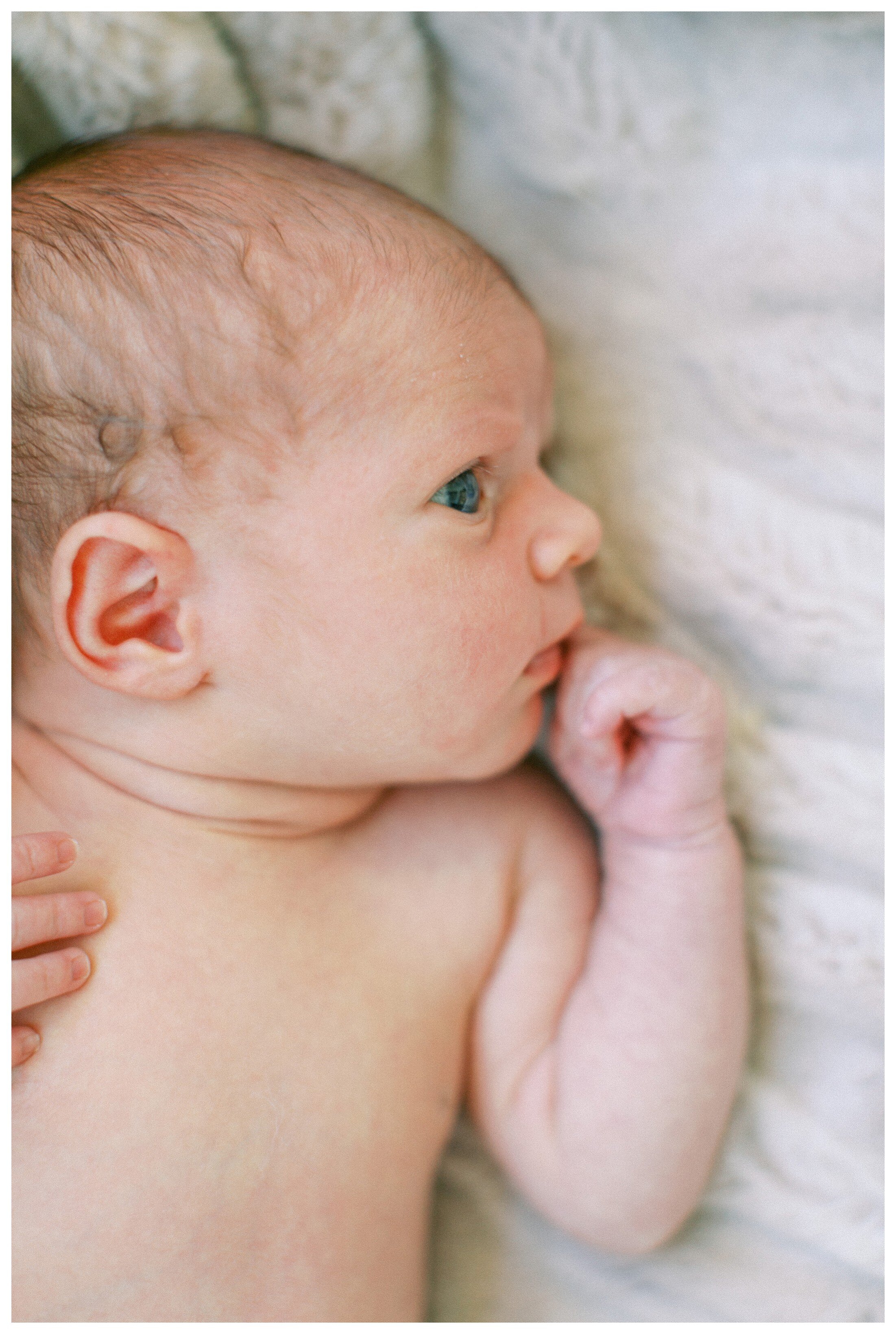 Carmel Family Newborn Lifestyle Session_0044.jpg