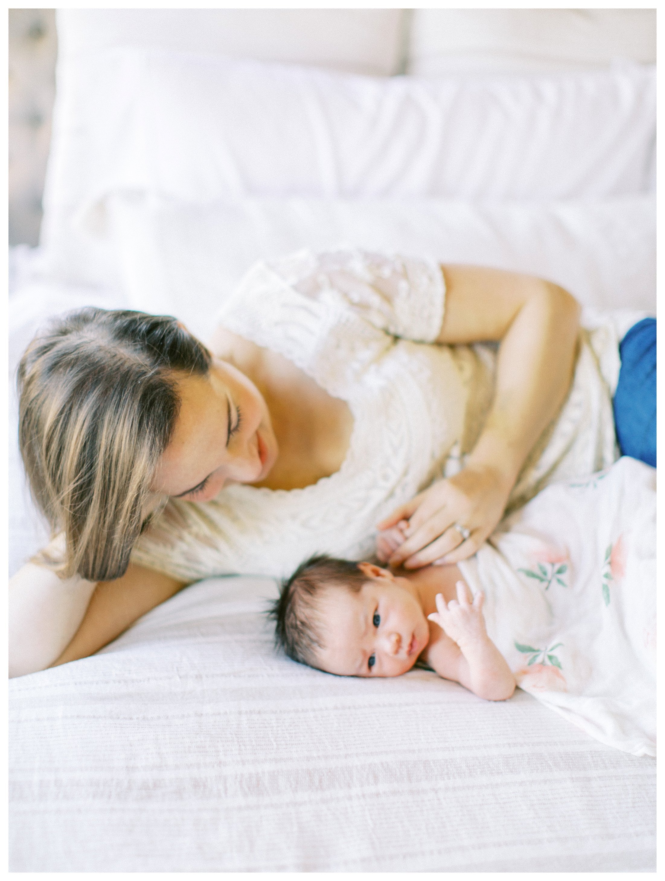 Downtown Indy Family Newborn Lifestyle Session_0009.jpg