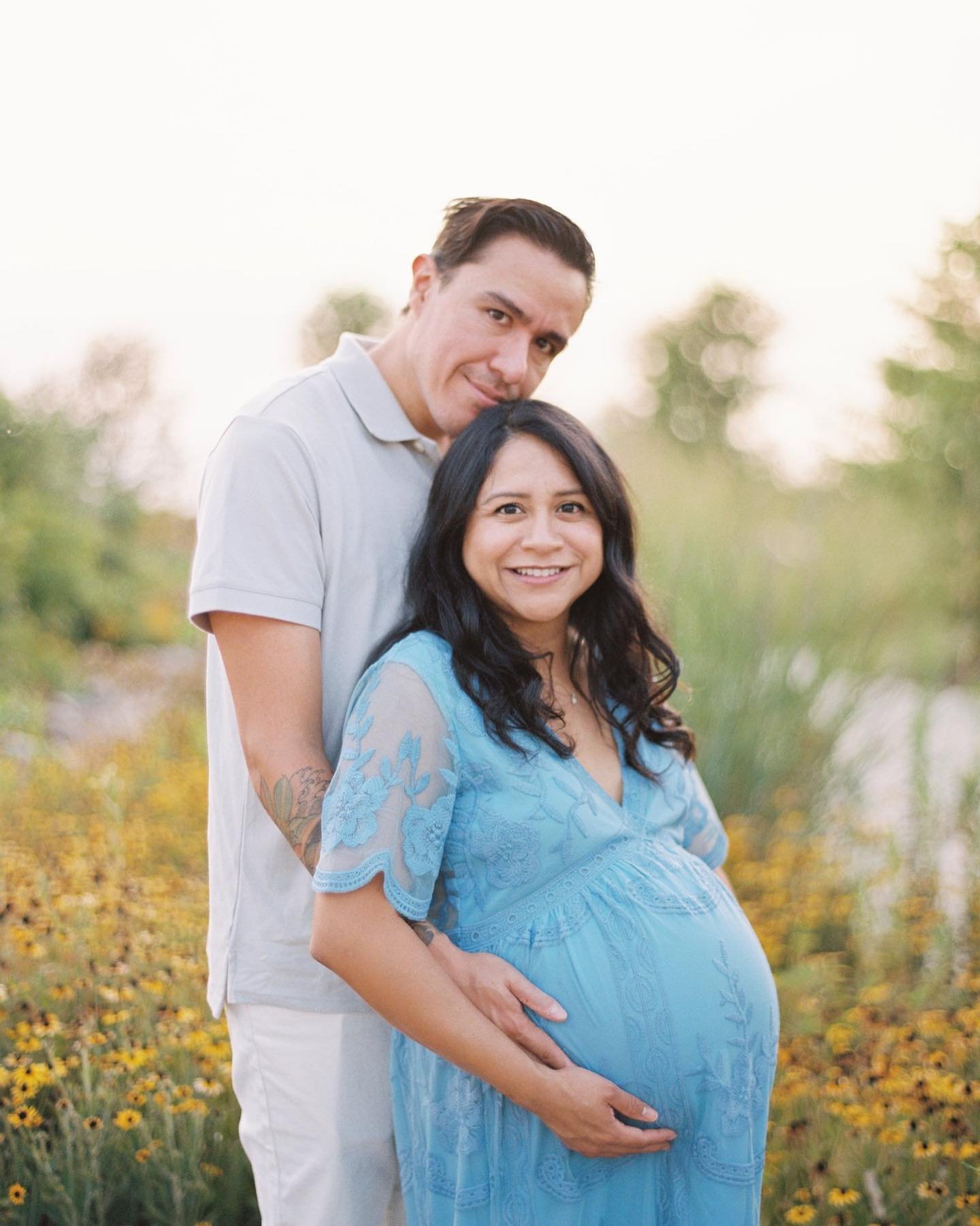 The most perfectly glowing Mama and light for this maternity session last week 💛✨