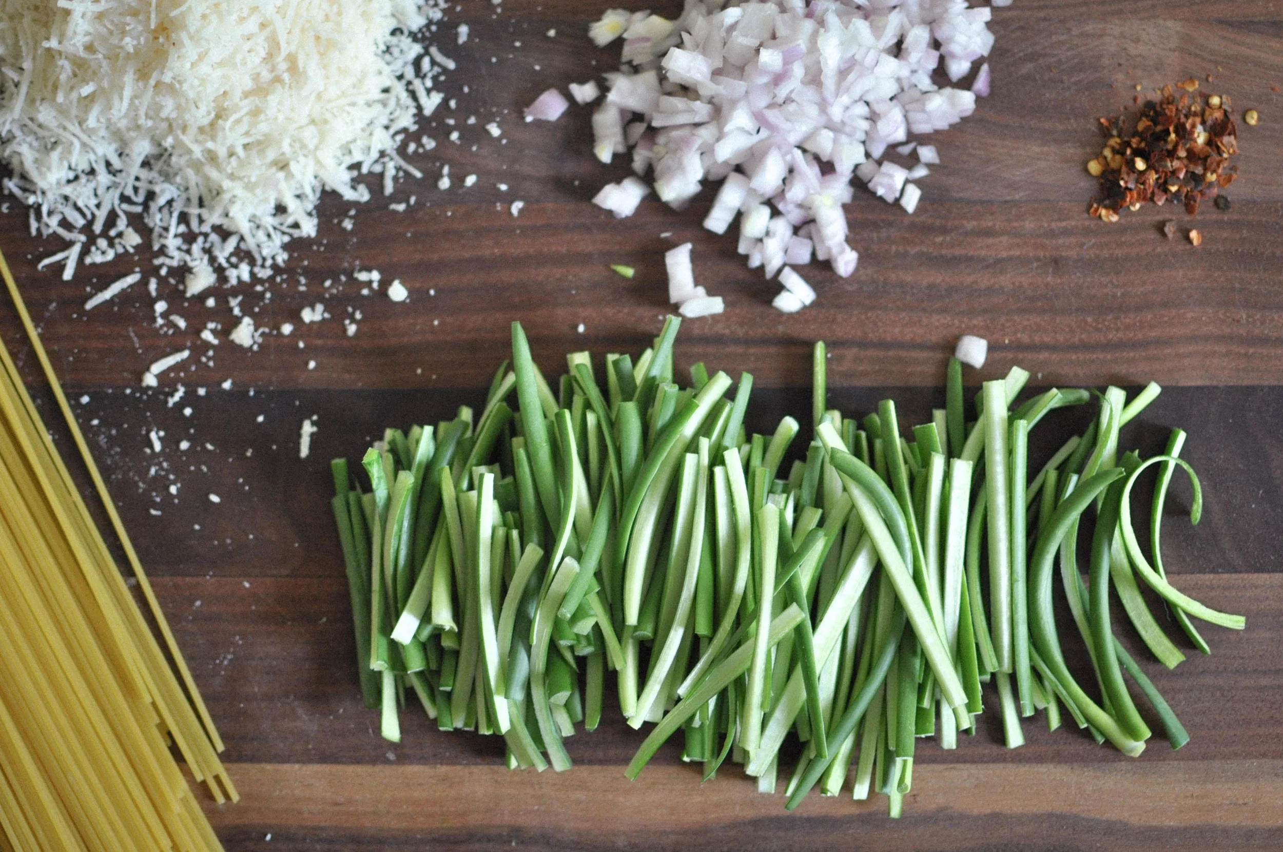 garlic_scape_spaghetti3.jpg