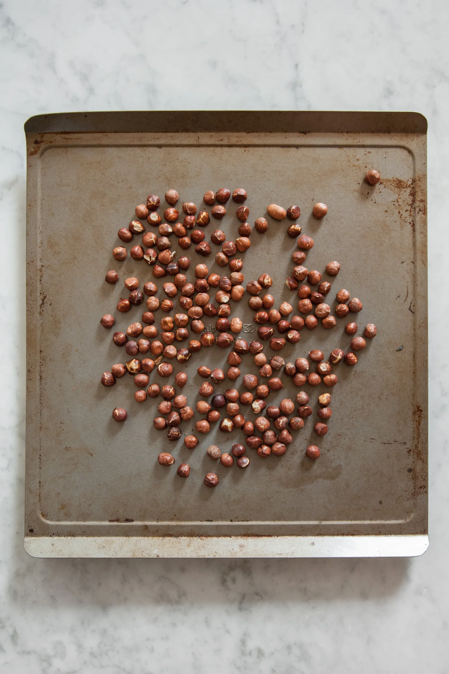 hazelnut_chocolate_cake2.jpg