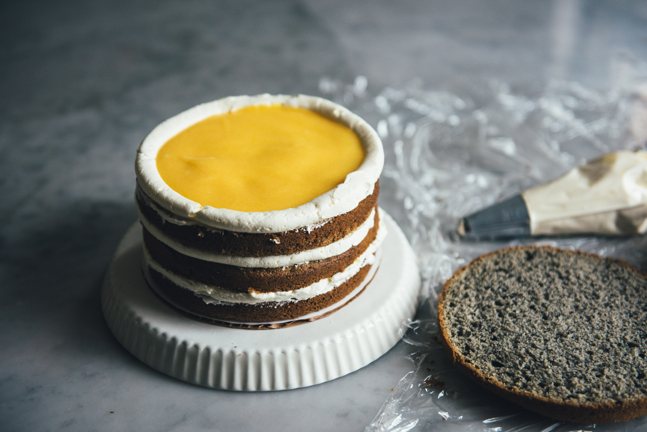  Black Sesame Cake with Citrus Curd 