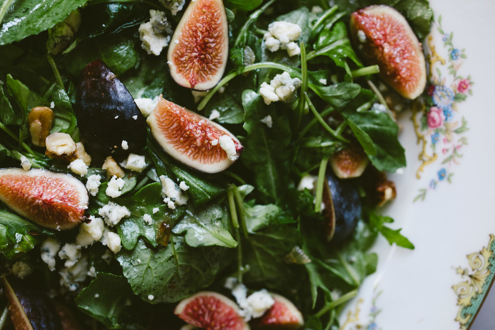  Fresh Fig, Blue Cheese, and Caramelized Onion Salad 
