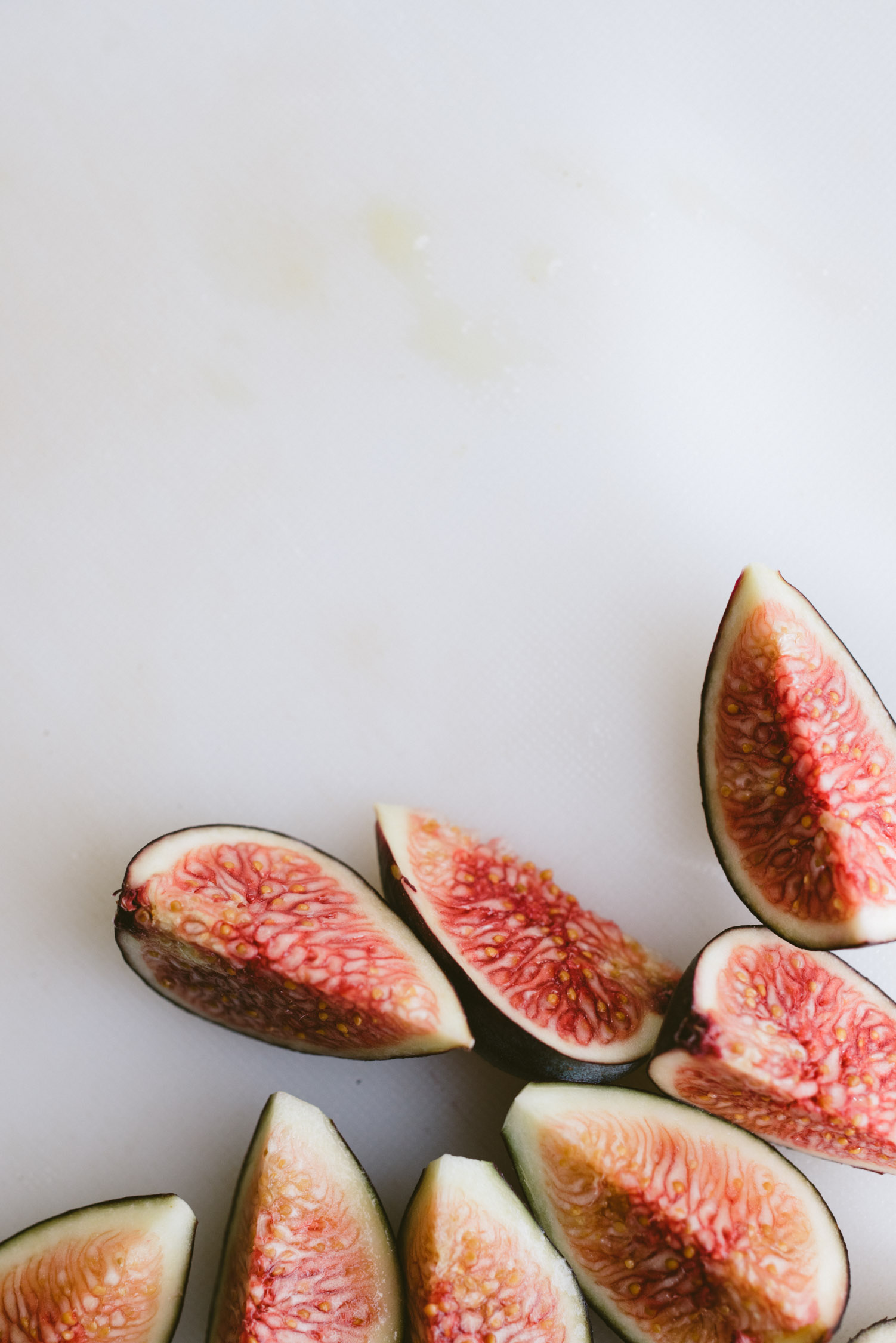 Fresh Fig, Blue Cheese, and Caramelized Onion Salad