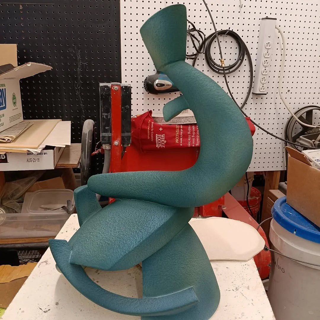 Finished this a while ago. 

#shelleyschreiberceramics #sculpture #ceramics #contemporaryceramics #coloradoart #clay #abstractclay #abstractsculpture