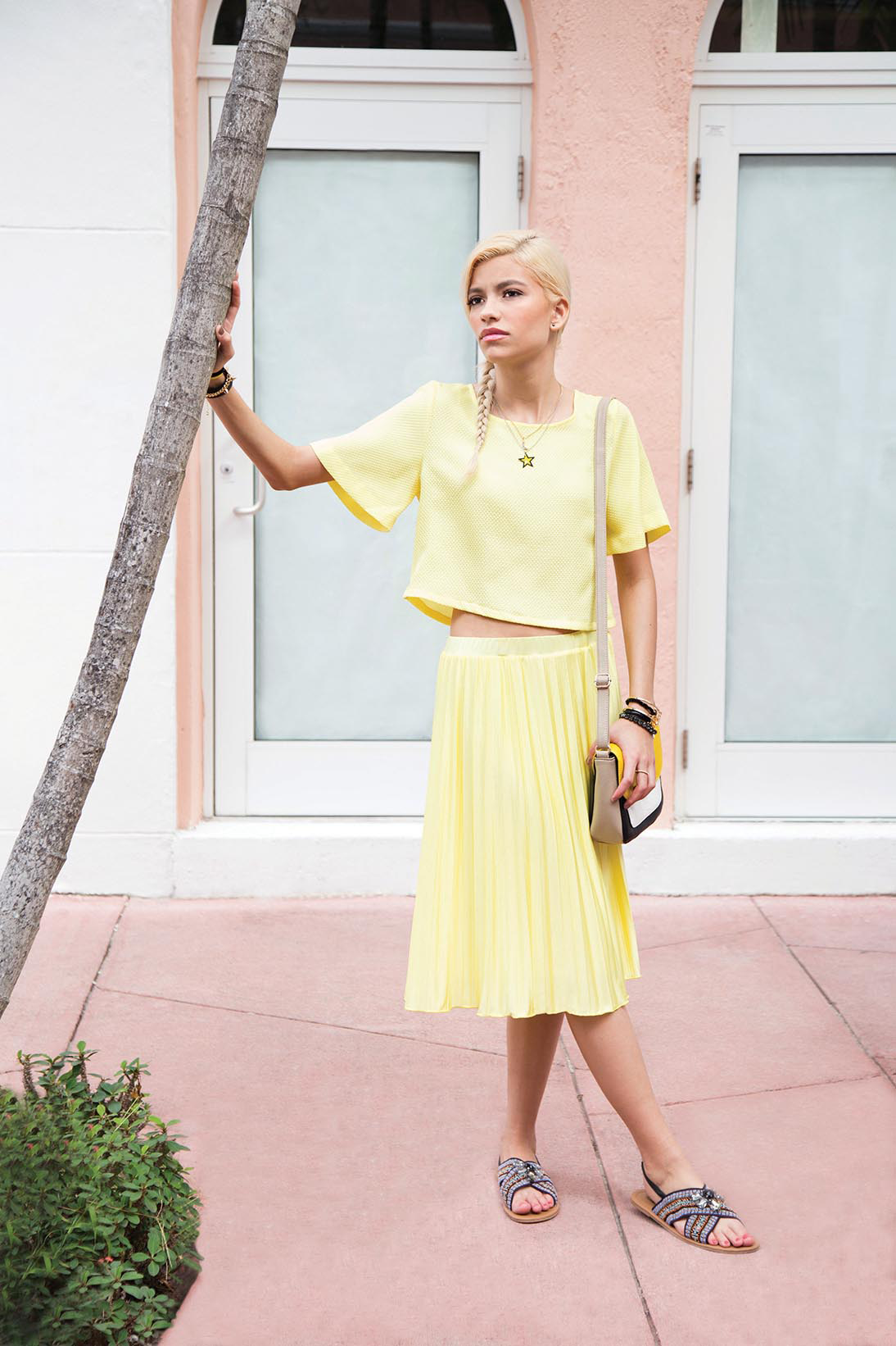 10281137c05_R0_yellow_skirt_1852_LR.png