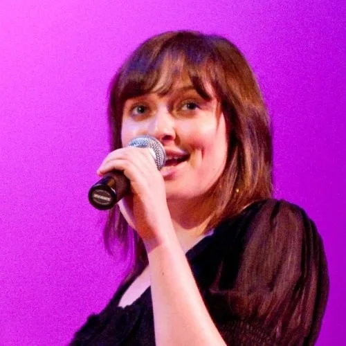 Dana-mic.jpg
