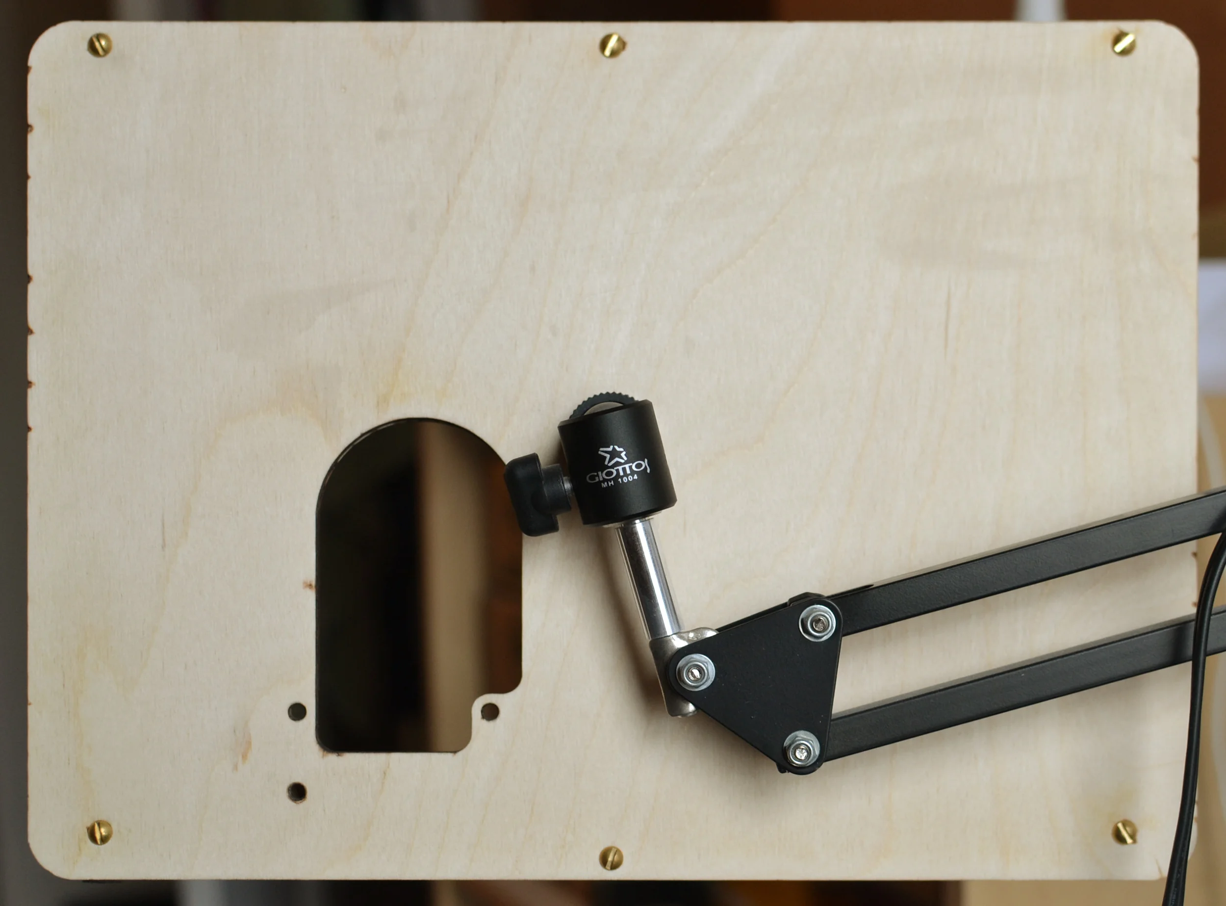 pretending-to-be-a-Shopbot prototype, rear view.
