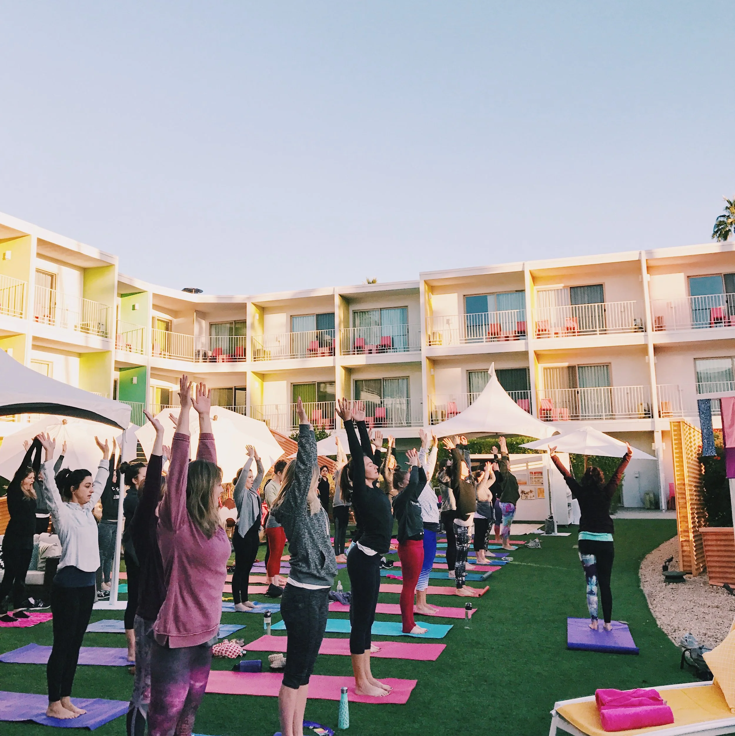 Yoga by the pool, followed by healthy smoothies sponsored by Vitamix. #yesplease 