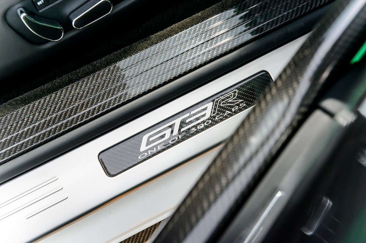 bentley-continental-gt3-r-side-sills.jpg