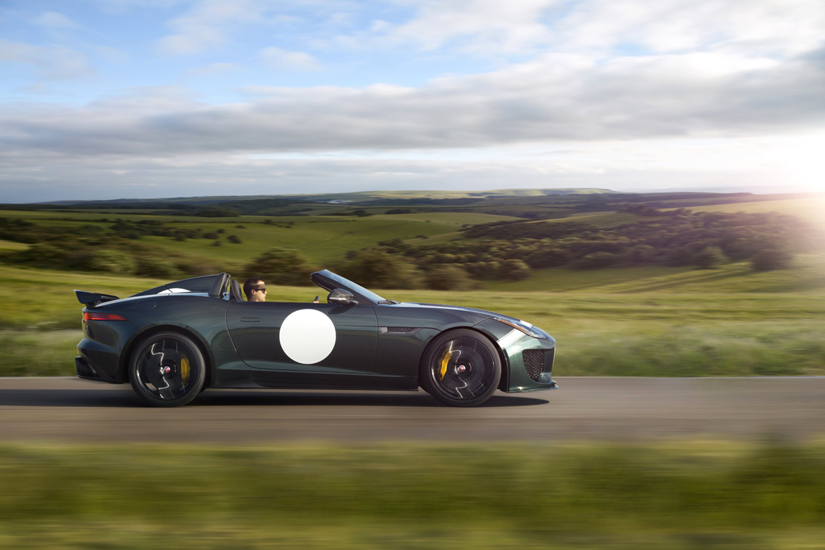 Jaguar-F-Type-Project-7-side-driving.jpg