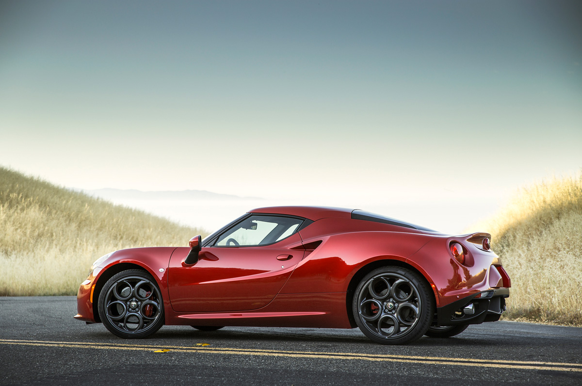 2015-alfa-romeo-4c-side-static.jpg