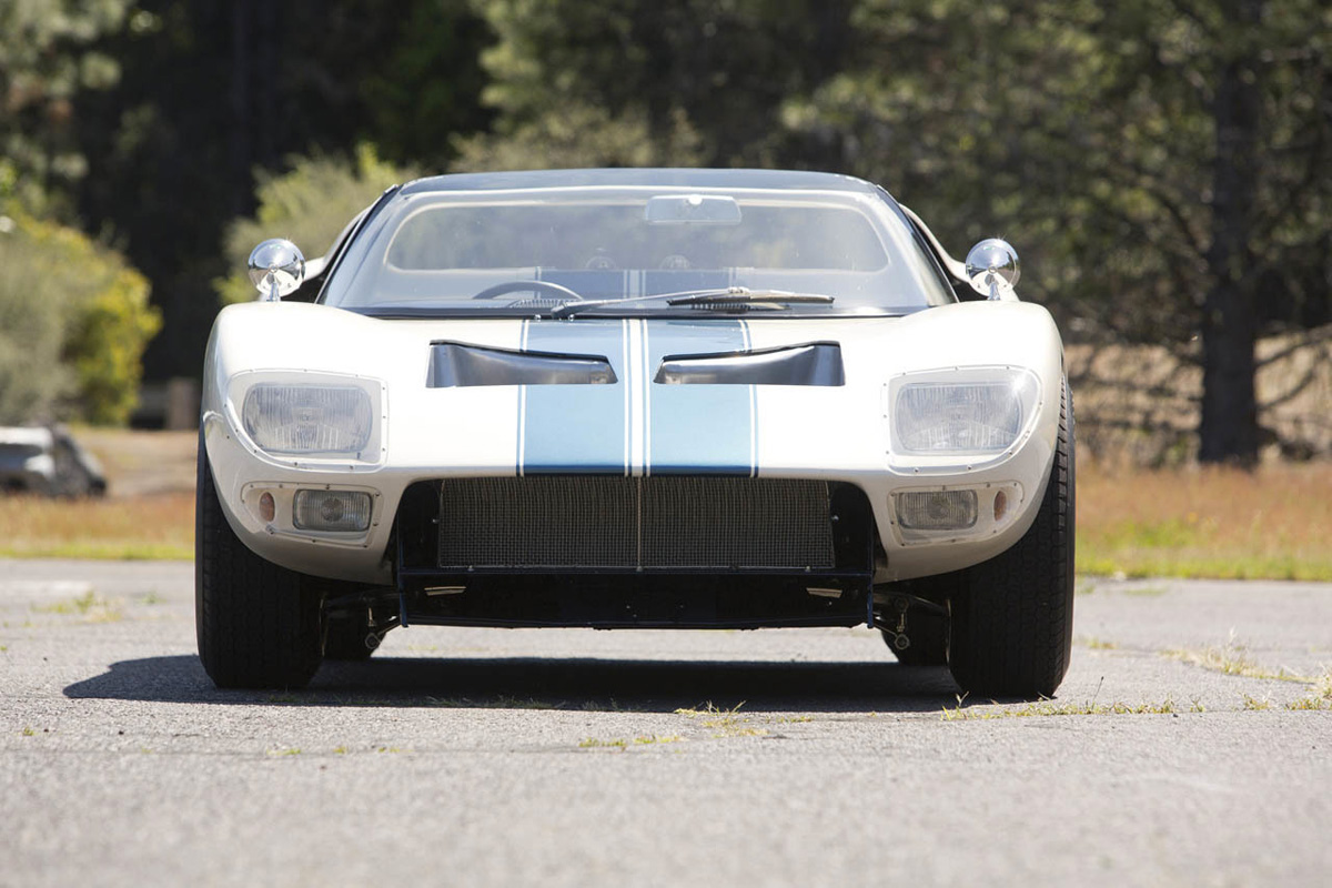 1965-ford-gt40-roadster-prototype-15-1.jpg