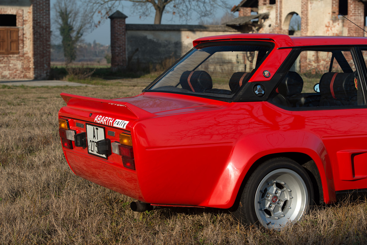 1976 Fiat 131 Abarth-12.jpg