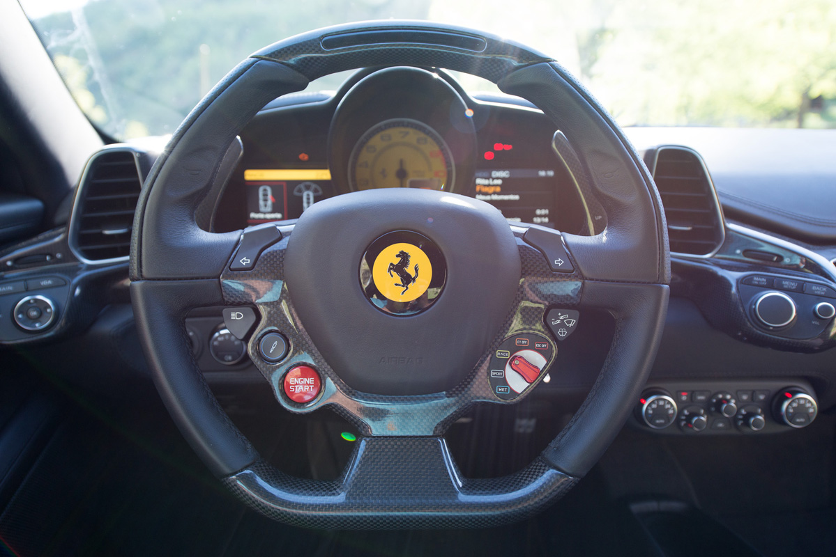 2014 Ferrari 458-25.jpg