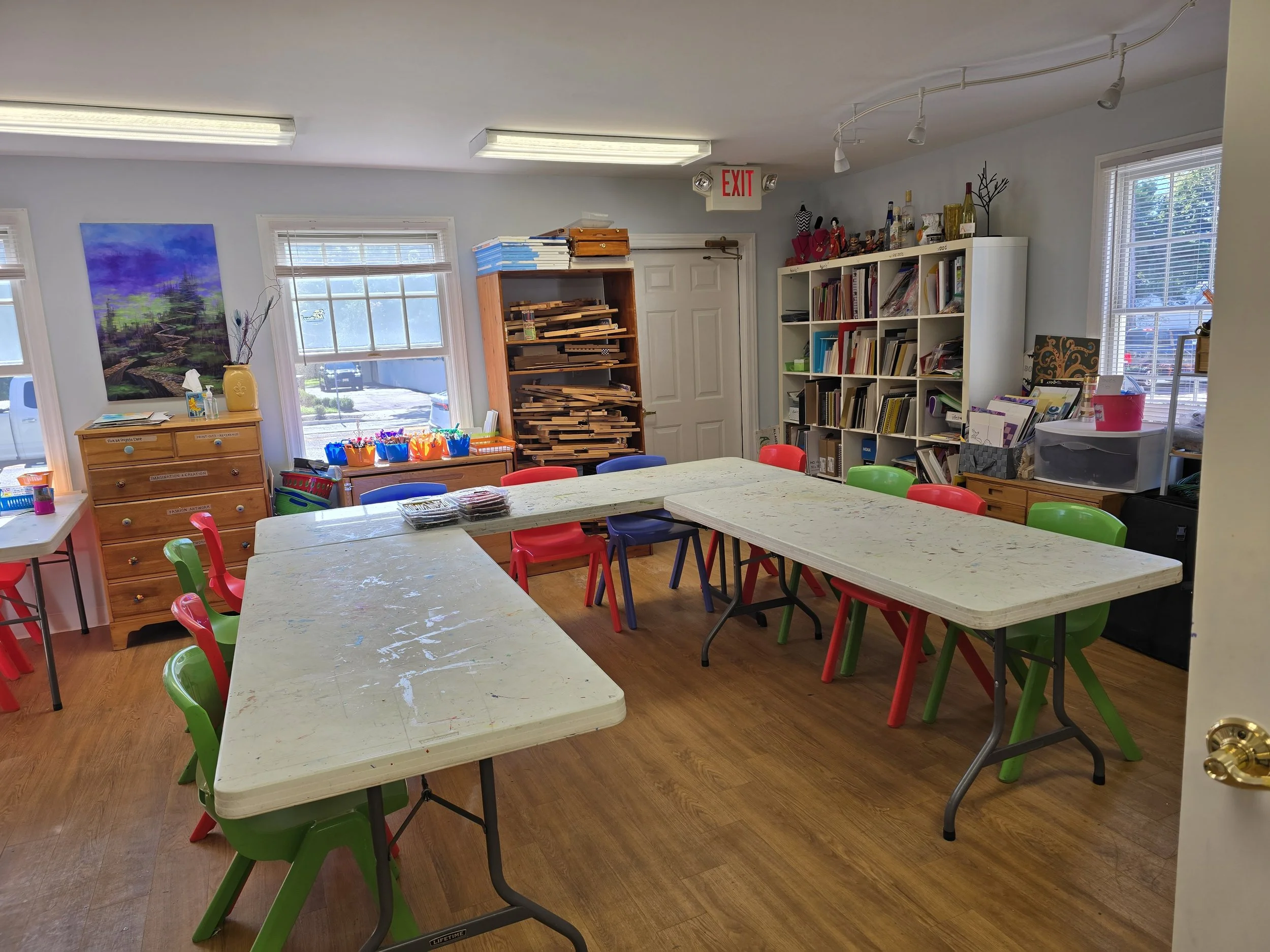 CLASSROOM 4.jpg