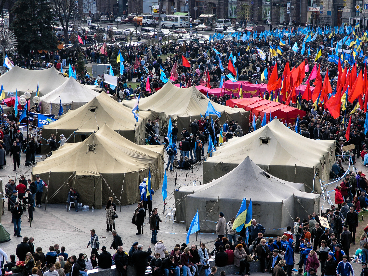  A political rally in Kyiv’s Independence Square in 2007. 