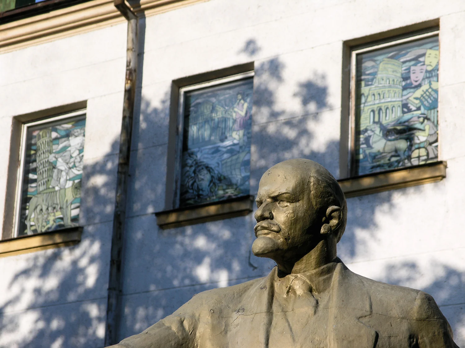 A statue of Lenin in the grounds of a sanatorium near Odessa.