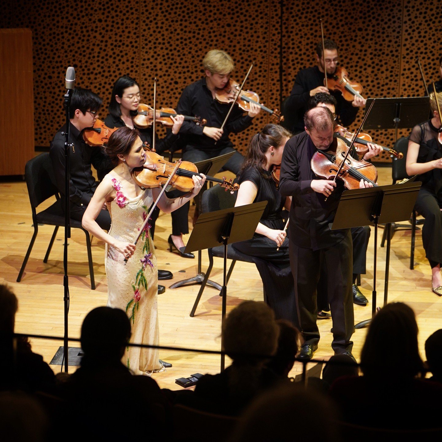 Thank you, @brownu community, for a sold-out performance for the first concert as our residency. Bravo to all and especially to @hsinyunhuangviolist and @mishaamory for such an exceptional concert of @ericnathanmusic's double concerto No. 2 in his ho