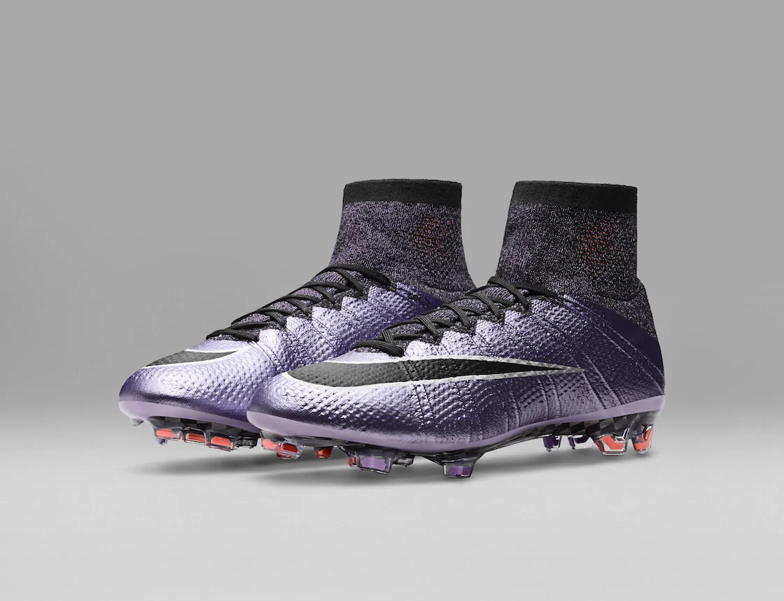 Nike_Football_LIQUID_CHROME_MERCURIAL_SUPERFLY_FG_641858_580_E_original.jpg