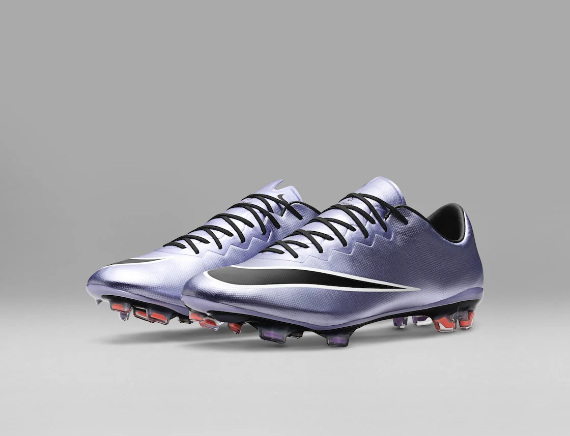 SP16_FB_LIQUID_CHROME_MERCURIAL_VAPOR_FG_648553_580_E_original.jpg