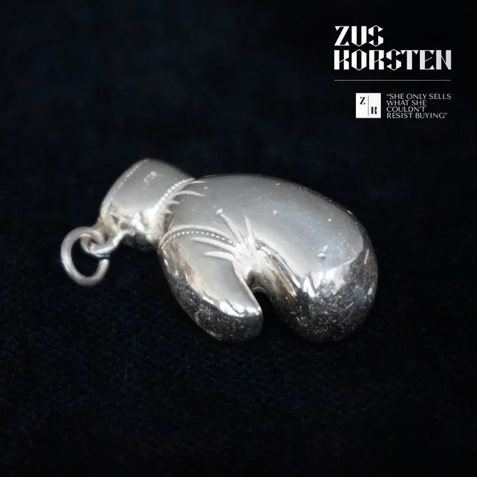 Boxing-Glove-Charm-07.jpg