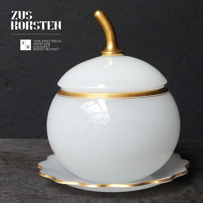 Baccarat-Opalinne-02.jpg