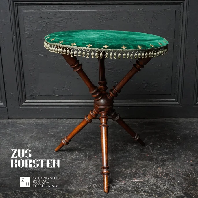 Velvet-Table-04.jpg
