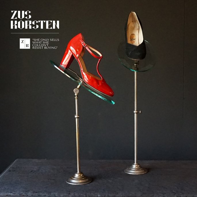 Art-Deco-Shoe-Display-02.jpg