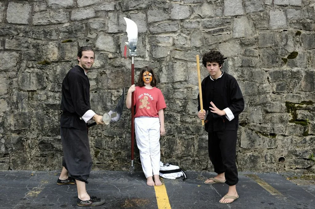 Local kung fu school shows us how it's done! It's all about community. 