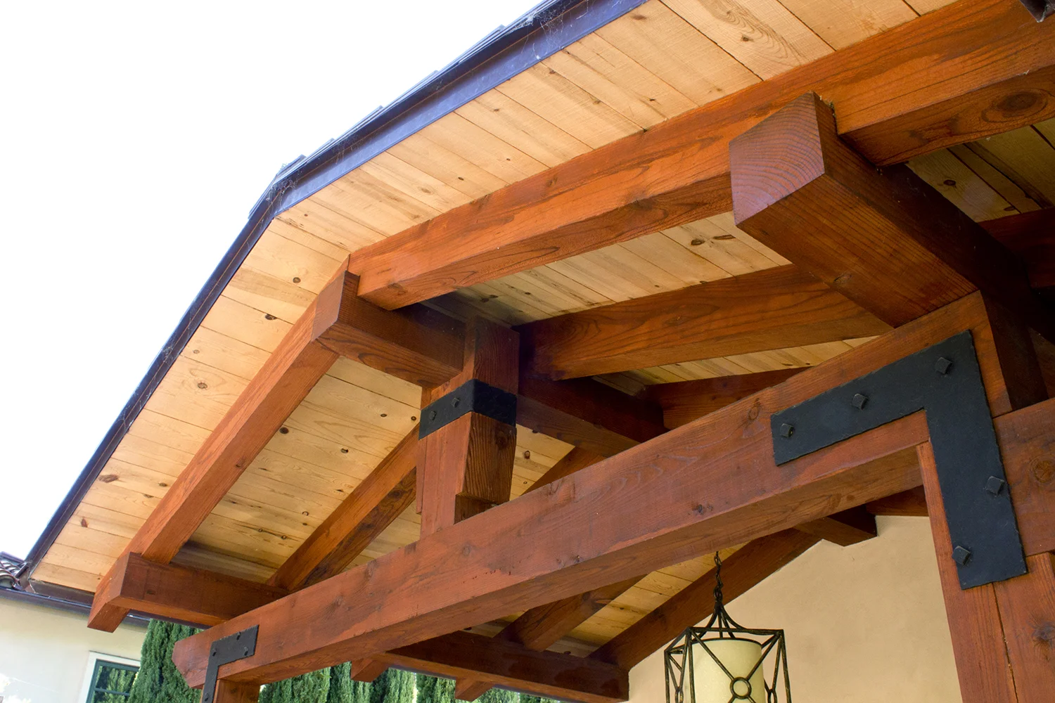 Beautifully exposed wooden beams highlight an elegant design. 