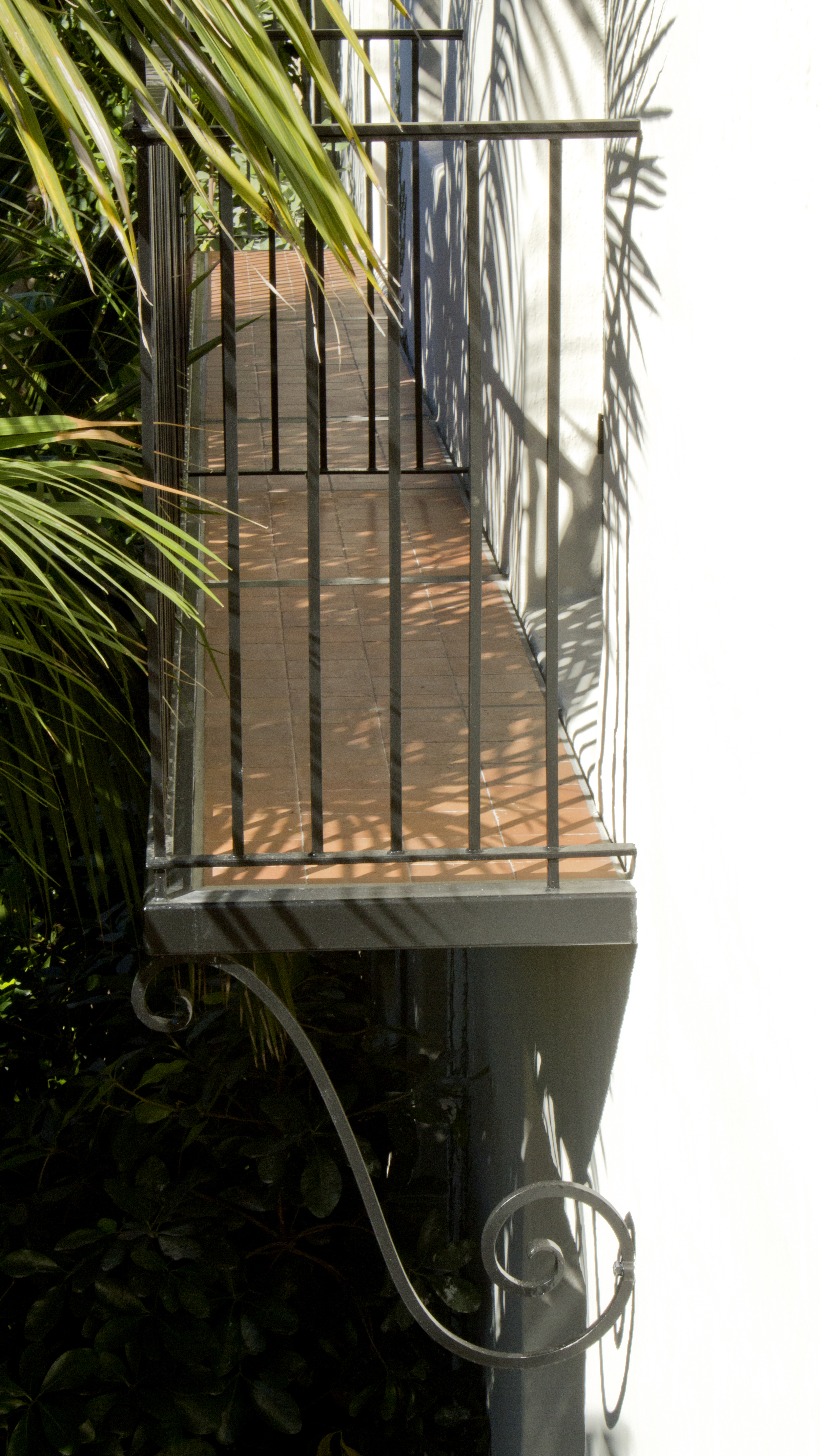 B_Balcony_IMG_4909.jpg