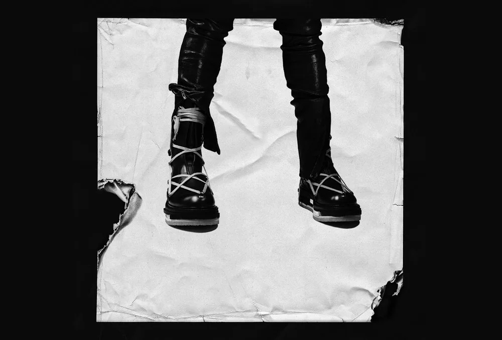 UZI_LEGS.jpg