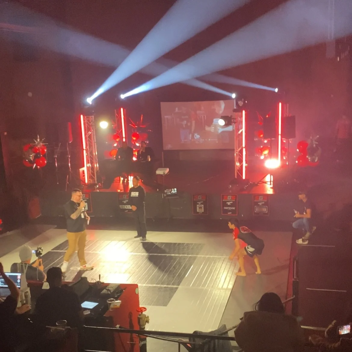 Great match by @7_fuller_7 at @controlledcombat this evening! Jhondy took a decision loss but had one of the most exciting matches of the night against a high level competitor in @tadiyah. Great job to both! Thanks to @controlledcombat for having us.