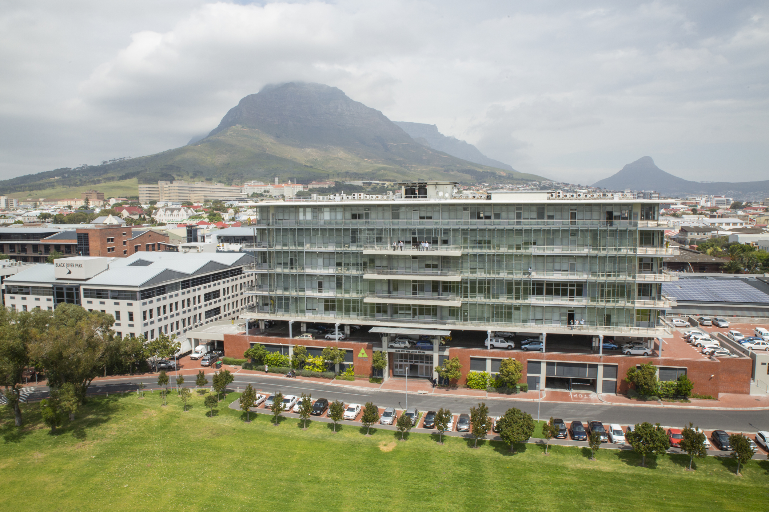 Redefine concludes Leaf Capital deal, emphasises value of green buildings 