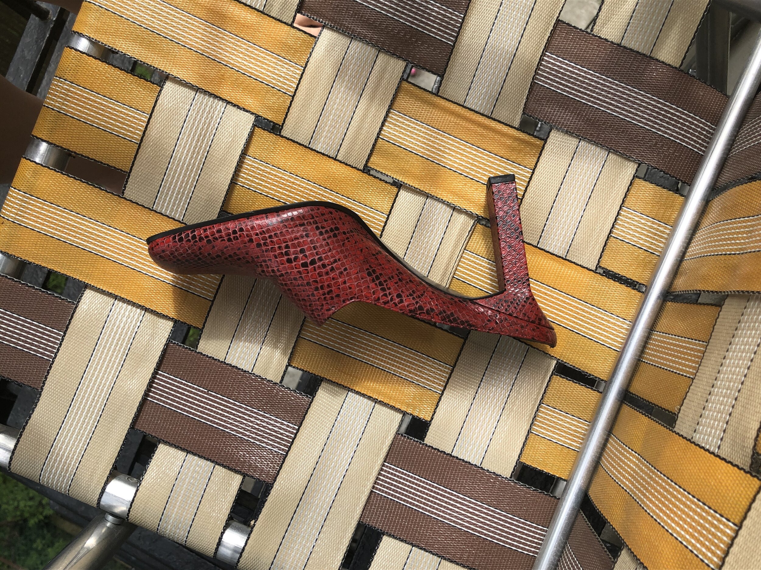 142C2EF5-AA4B-45E8-828E-E10F96C259B9