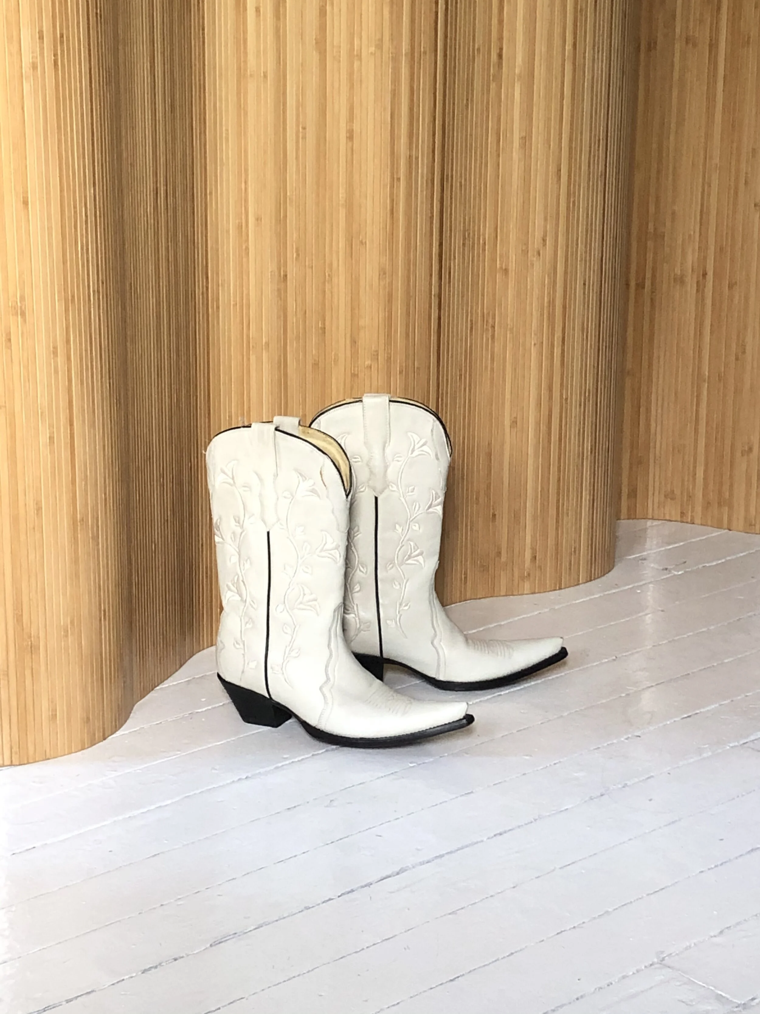 D118AE51-9F15-446F-9471-9A3E9115F2AA