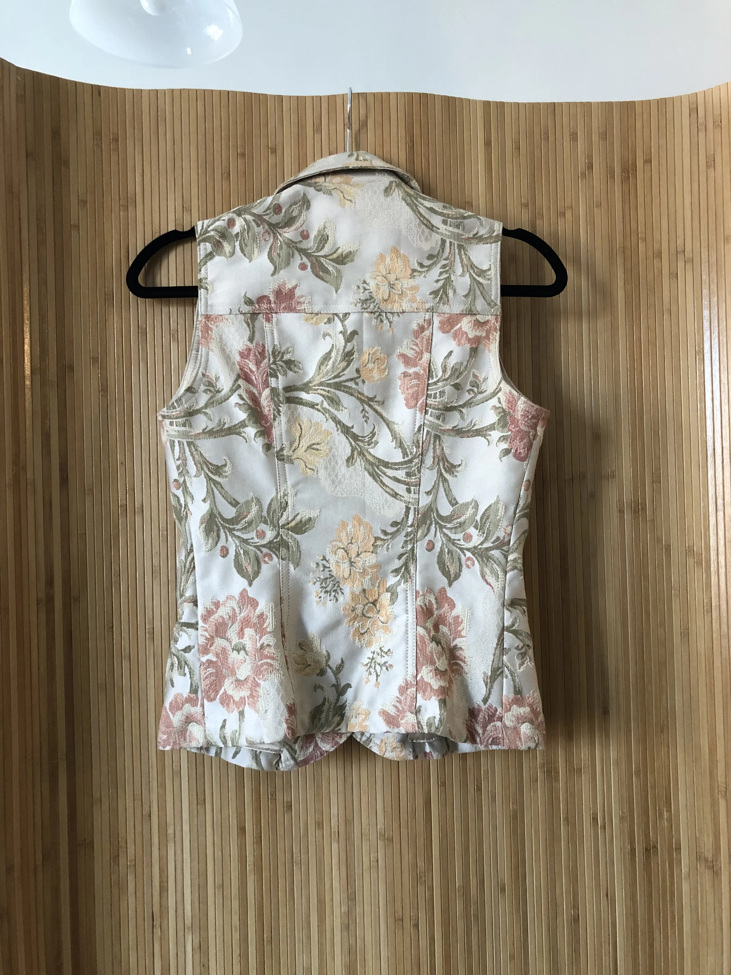 B5064630-92D7-40CF-9372-0C4249CED256