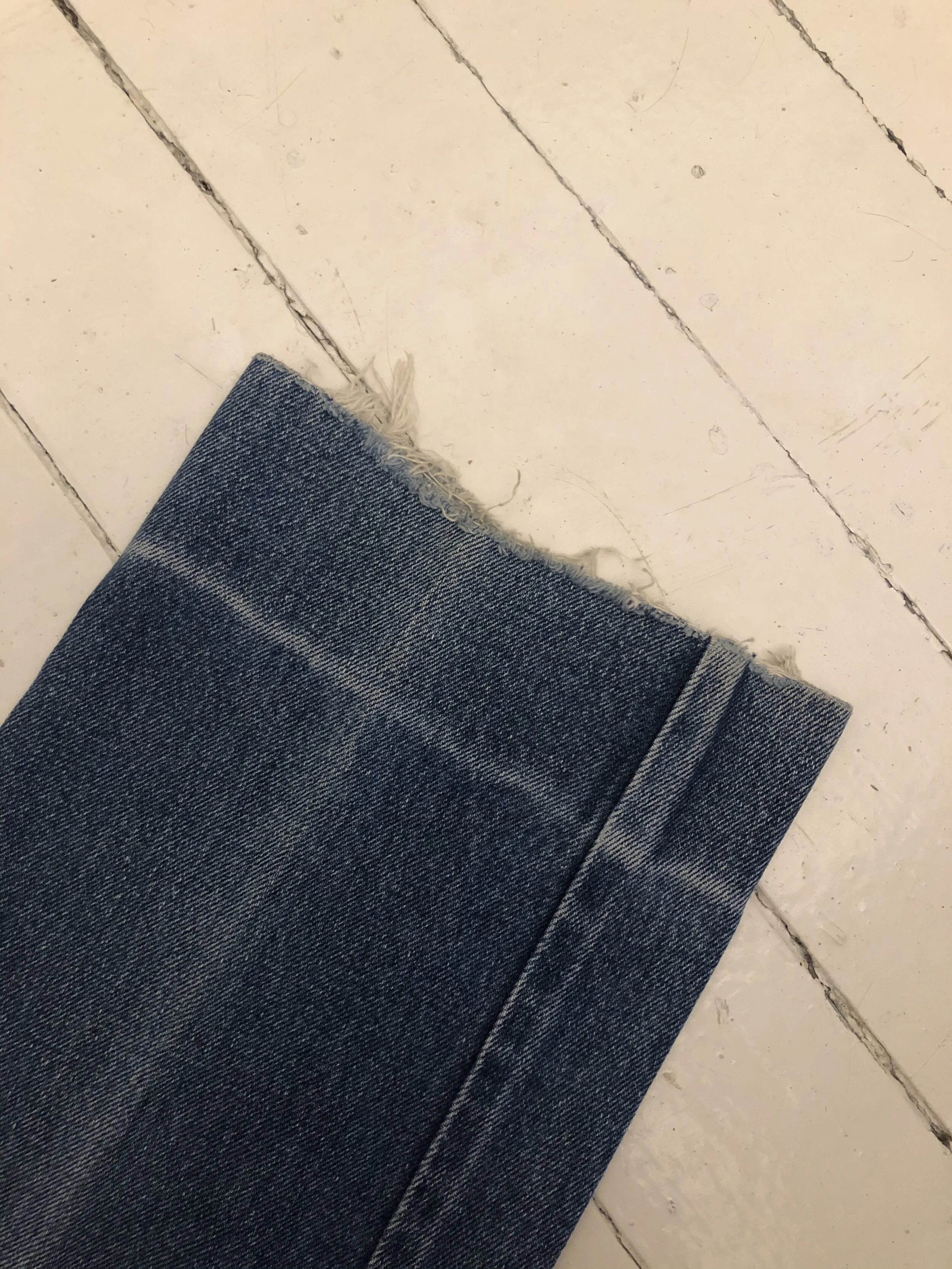 EBB17AC6-A009-47A1-B304-674A480FF139