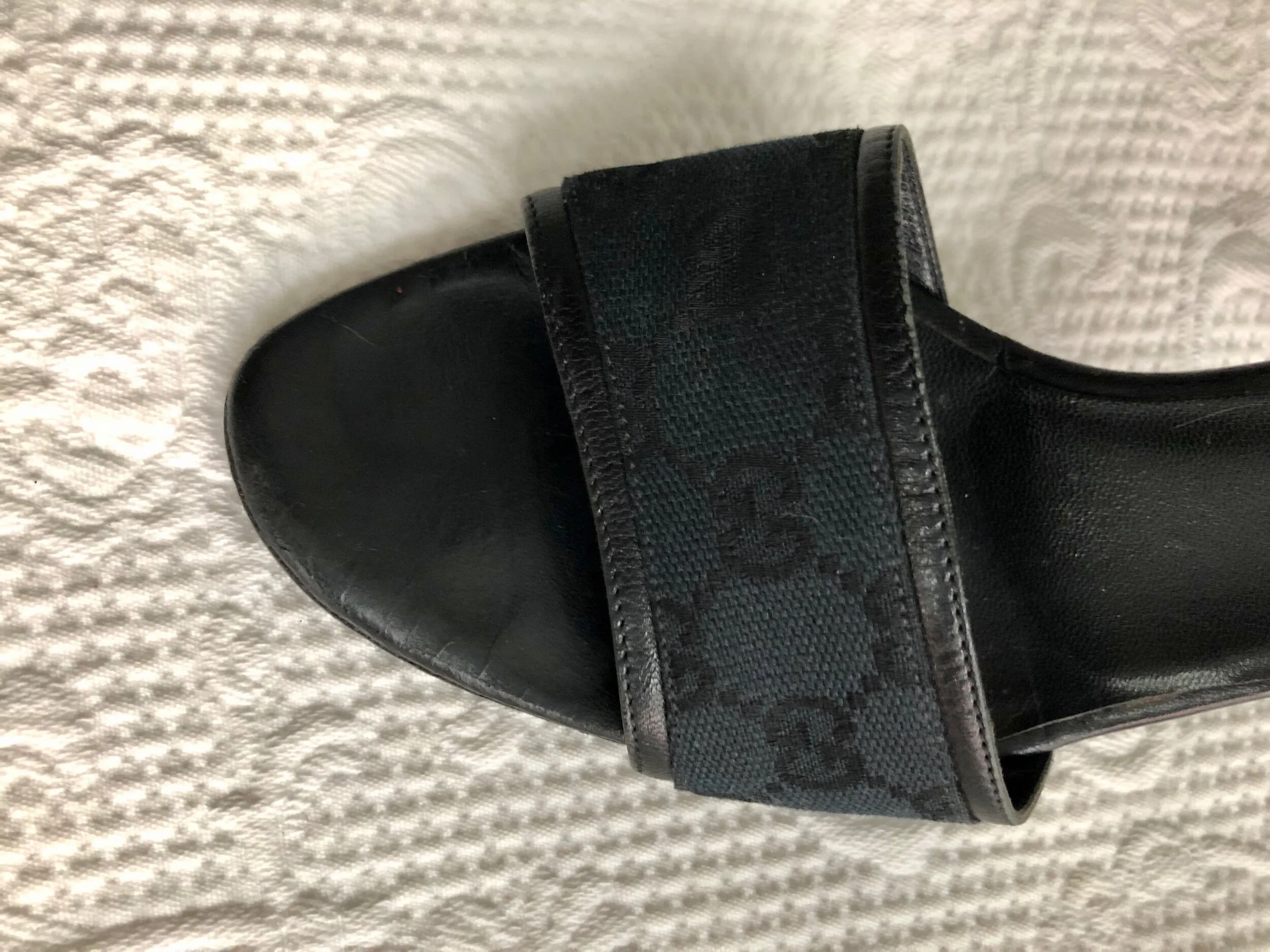 1DA6B5CD-C02C-4B7A-A826-D931A2C3E0A5