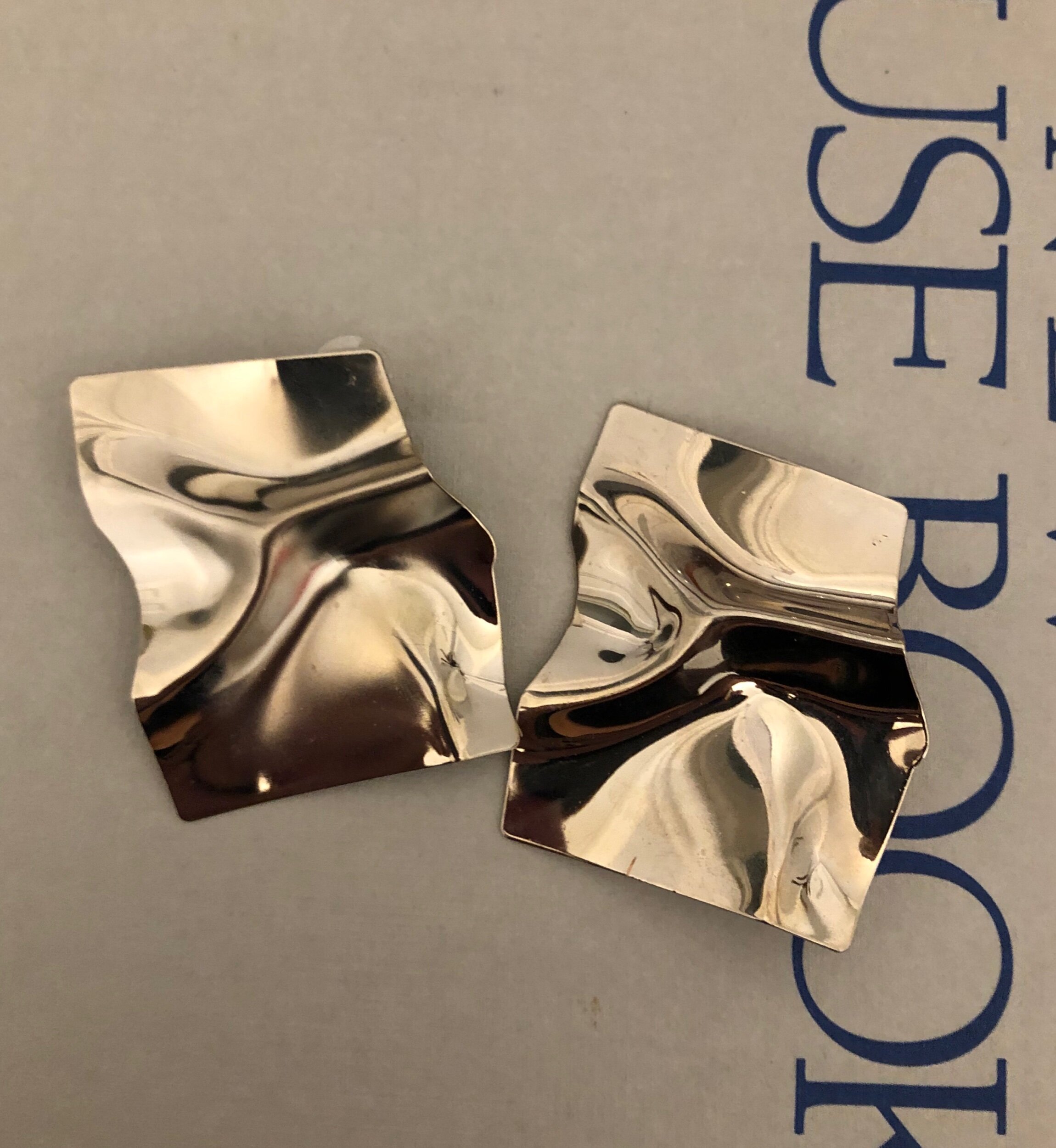 ECFBE902-C38A-4412-9C1B-A2491D3728BC