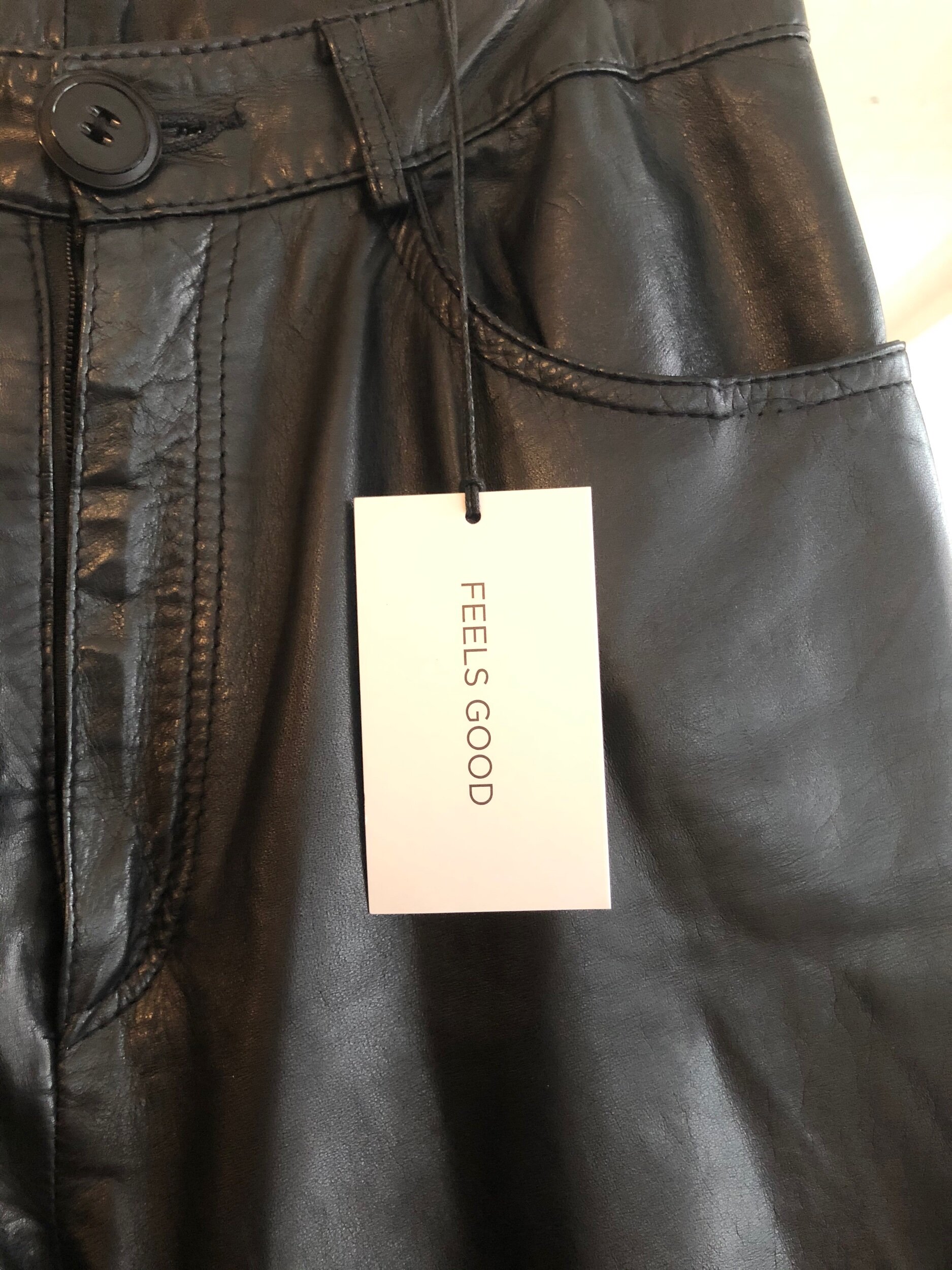 F8A4CF20-B5CA-46E9-B4F4-EF2FE44164E4