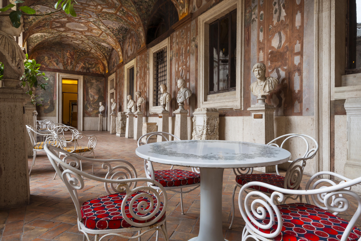 09-PALAZZO-ALTEMPS_LOGGIA_HR.png