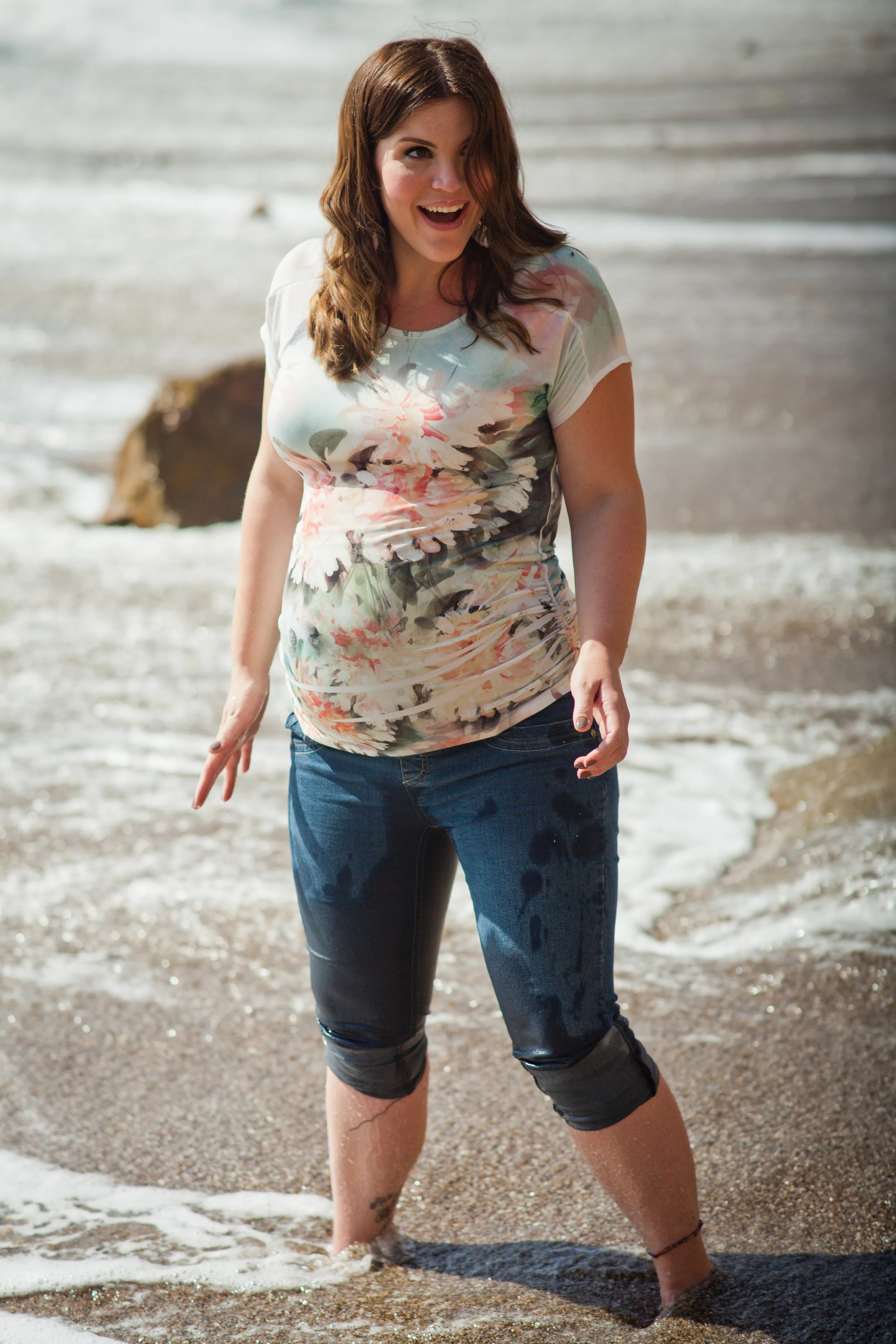 Maternity portrait outdoors near Lake Tahoe, Reno NV, and Carson City.