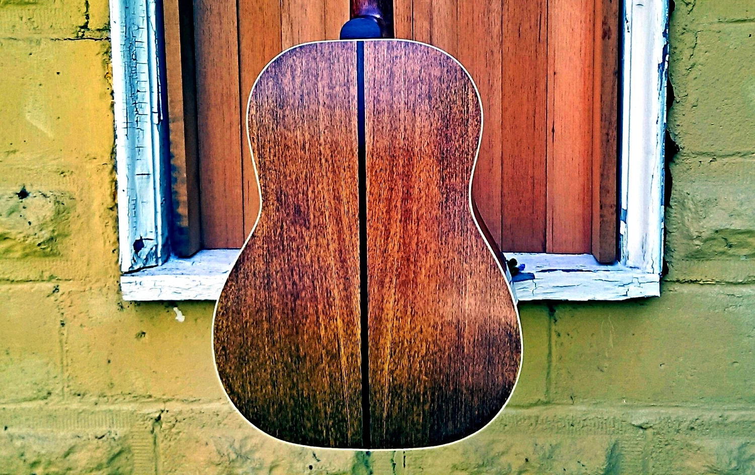 American Chestnut Back, with Brazilian Rosewood Center Strip.