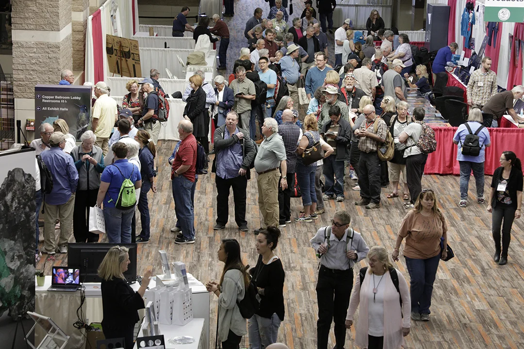 Crowd_N2A2890.jpg