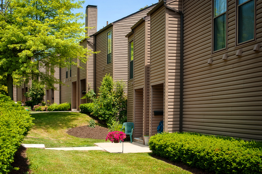 Greenbriar Village Apartments and Townhomes — Union Real Estate