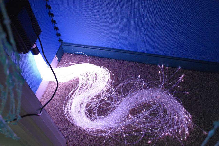 Soothing fiberoptic light strands